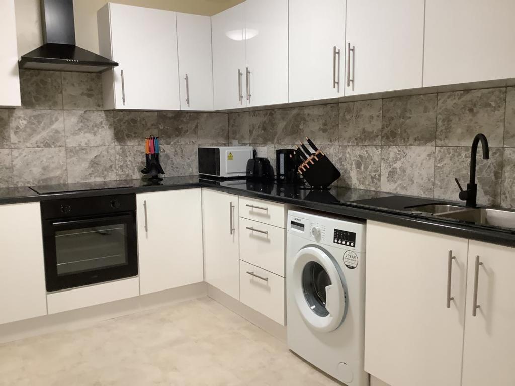 Blackpool Clifton Street Holiday Apartments ภายนอก รูปภาพ