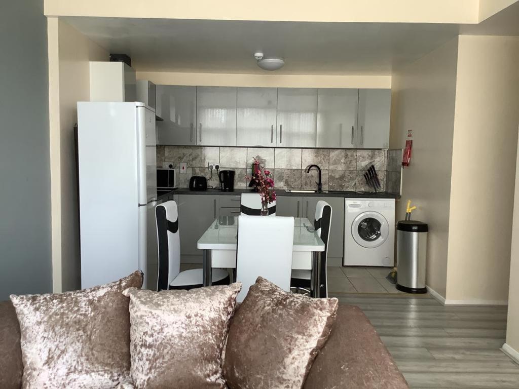 Blackpool Clifton Street Holiday Apartments ภายนอก รูปภาพ